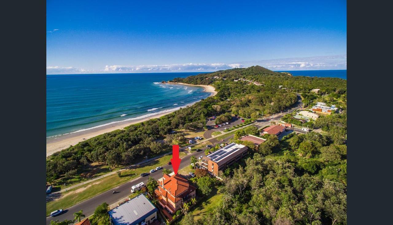 Sea Breeze On Main Beach Byron Bay Exterior photo